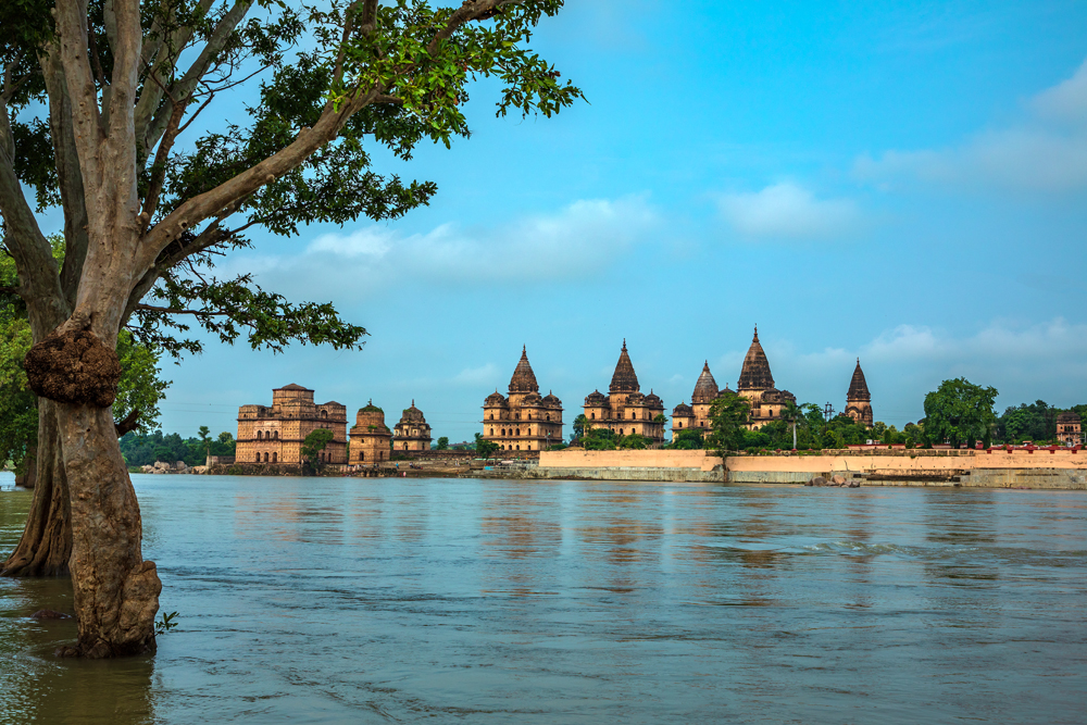 Gwailor Orchha Khajuraho Bandhavgarh Jabalpur Panchmari
